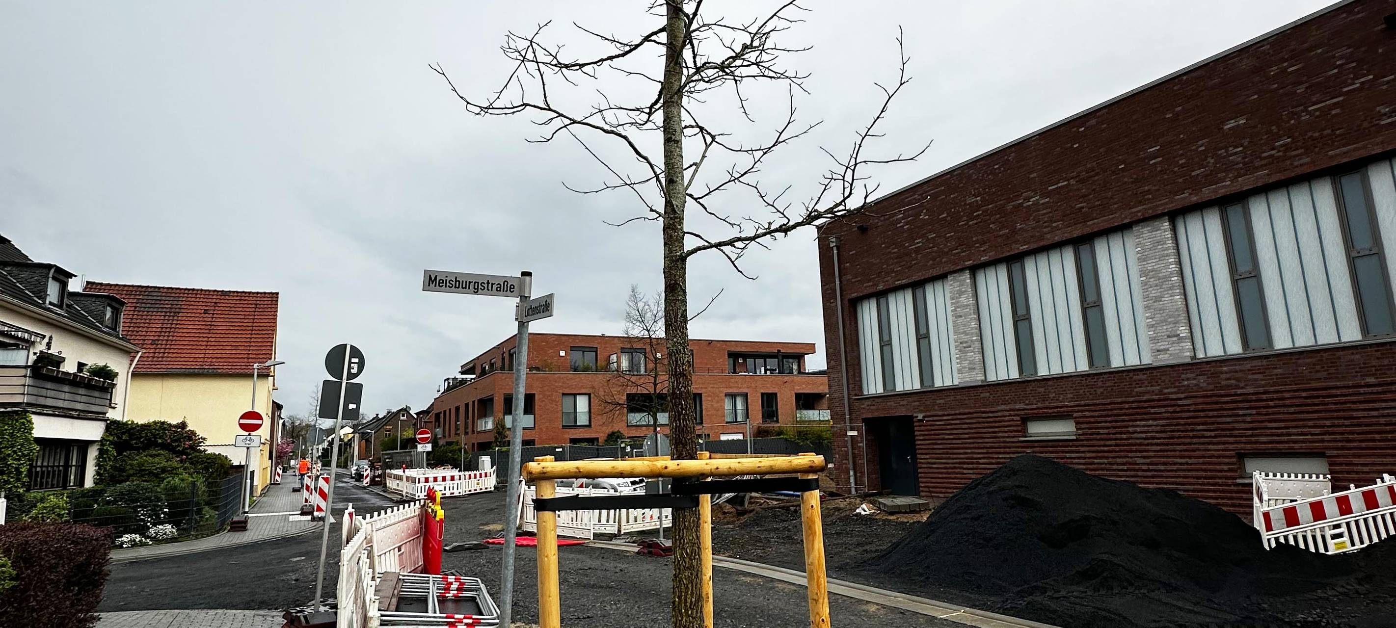 Monheim: Sperrung auf der Lottenstraße