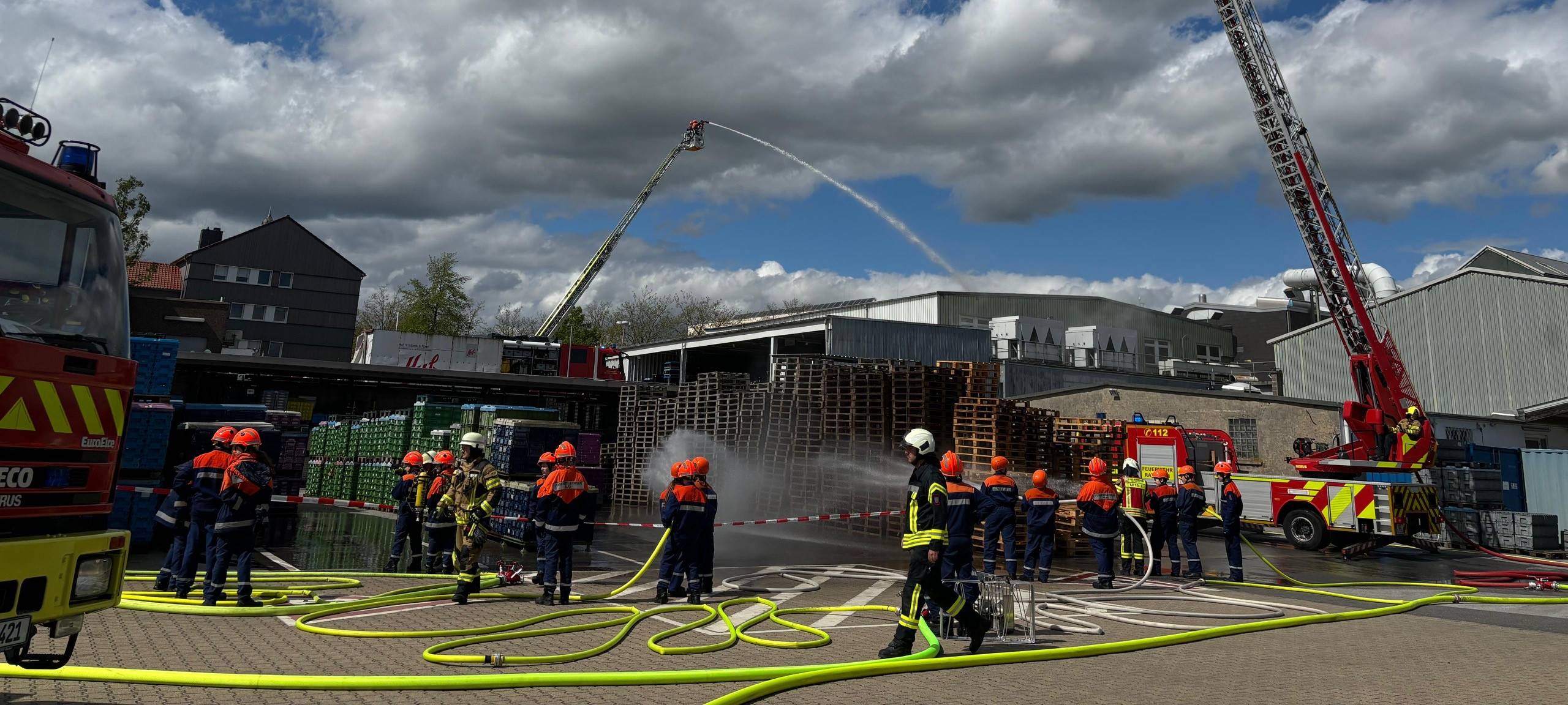 Große Feuerwehrübung für den Kreis erfolgreich beendet