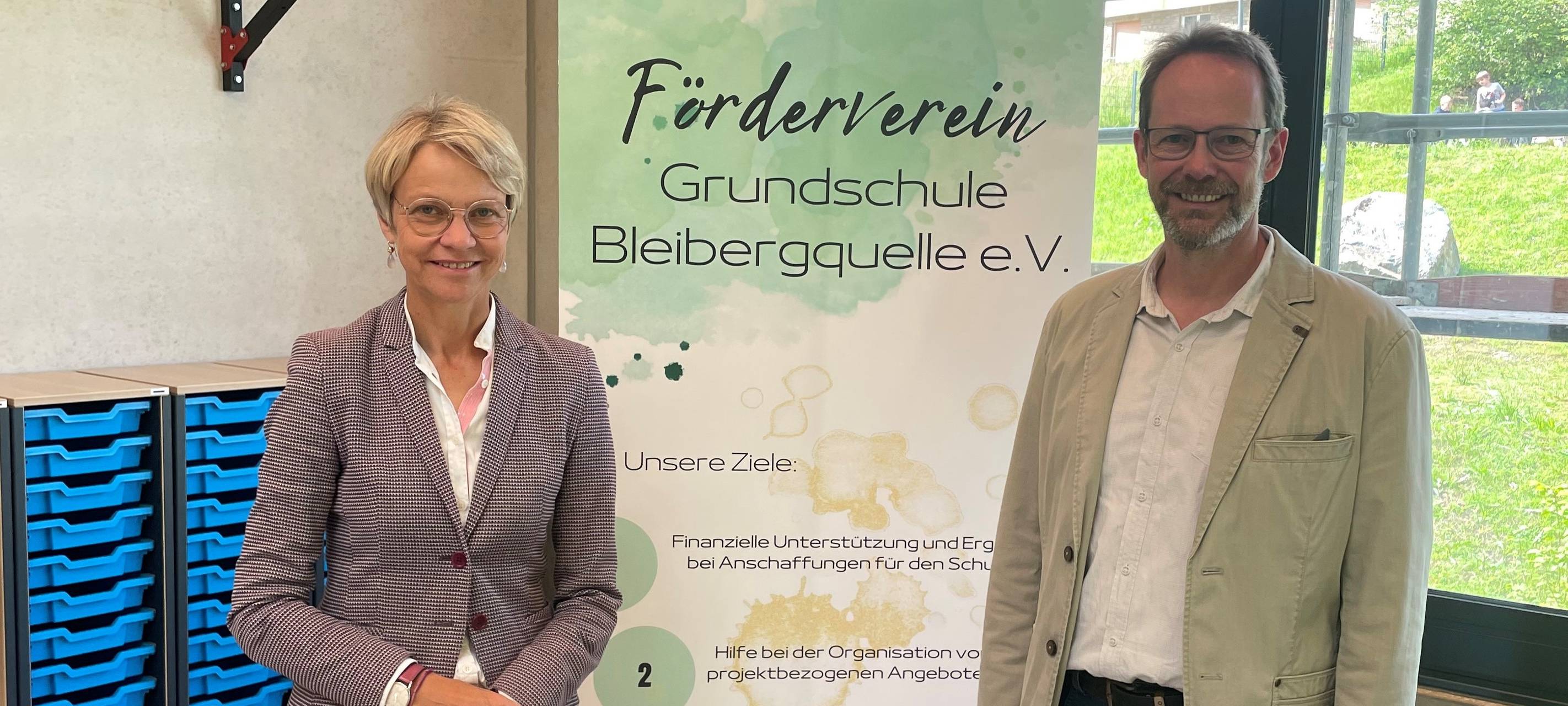 Schulministerin besucht Grundschule Bleibergquelle