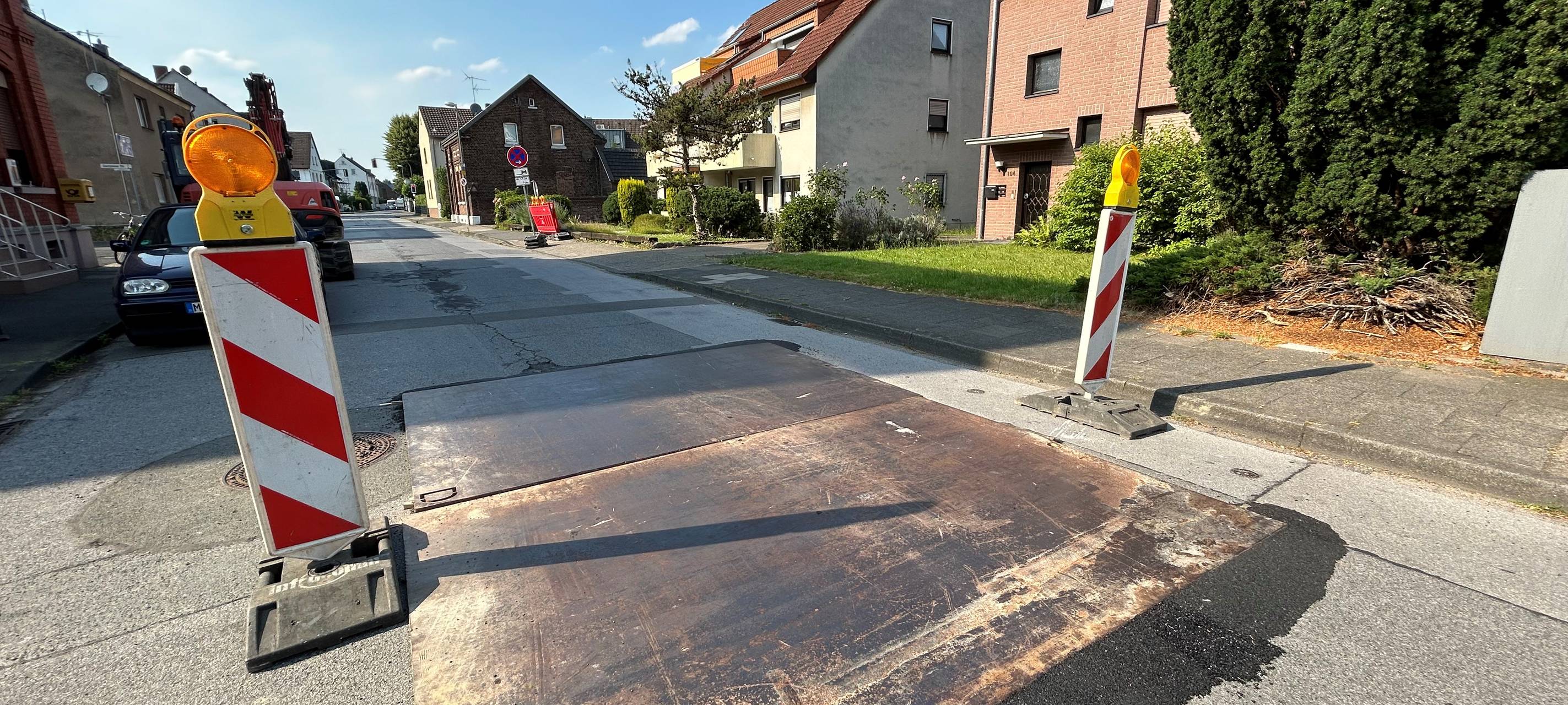 Langenfeld: Talstraße abgesackt