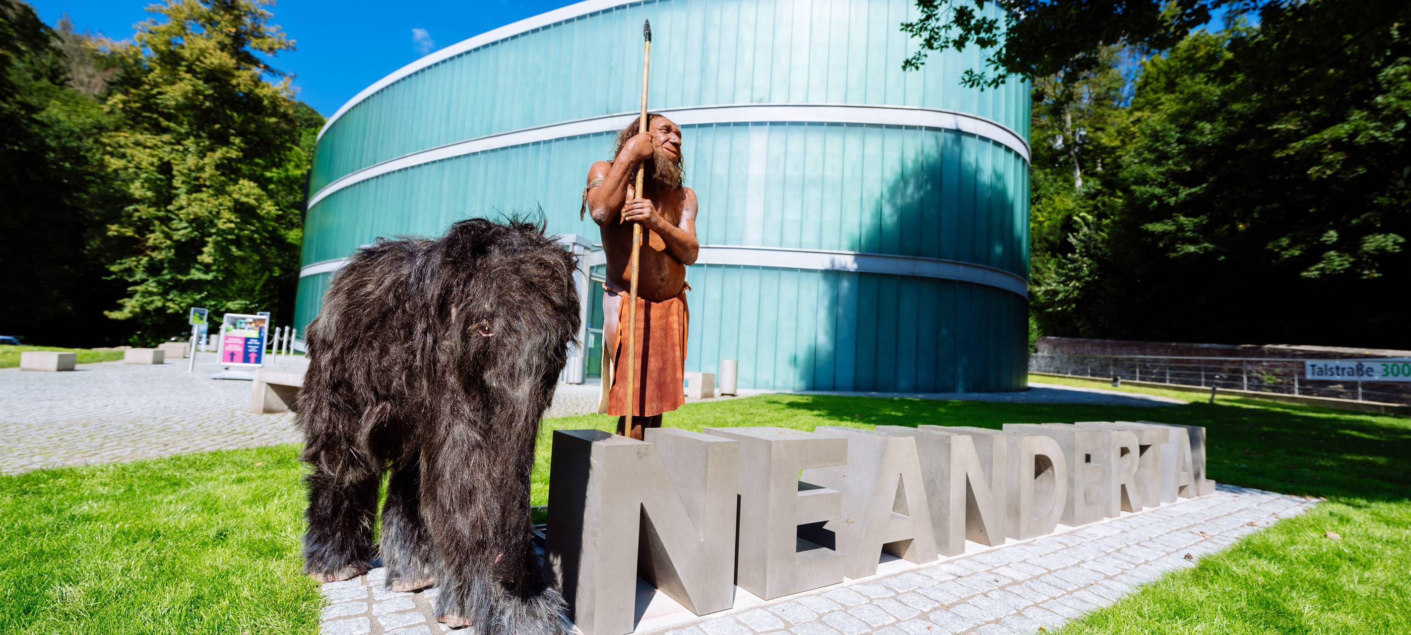 Neue Solarstrom-Fassade am Neanderthal Museum