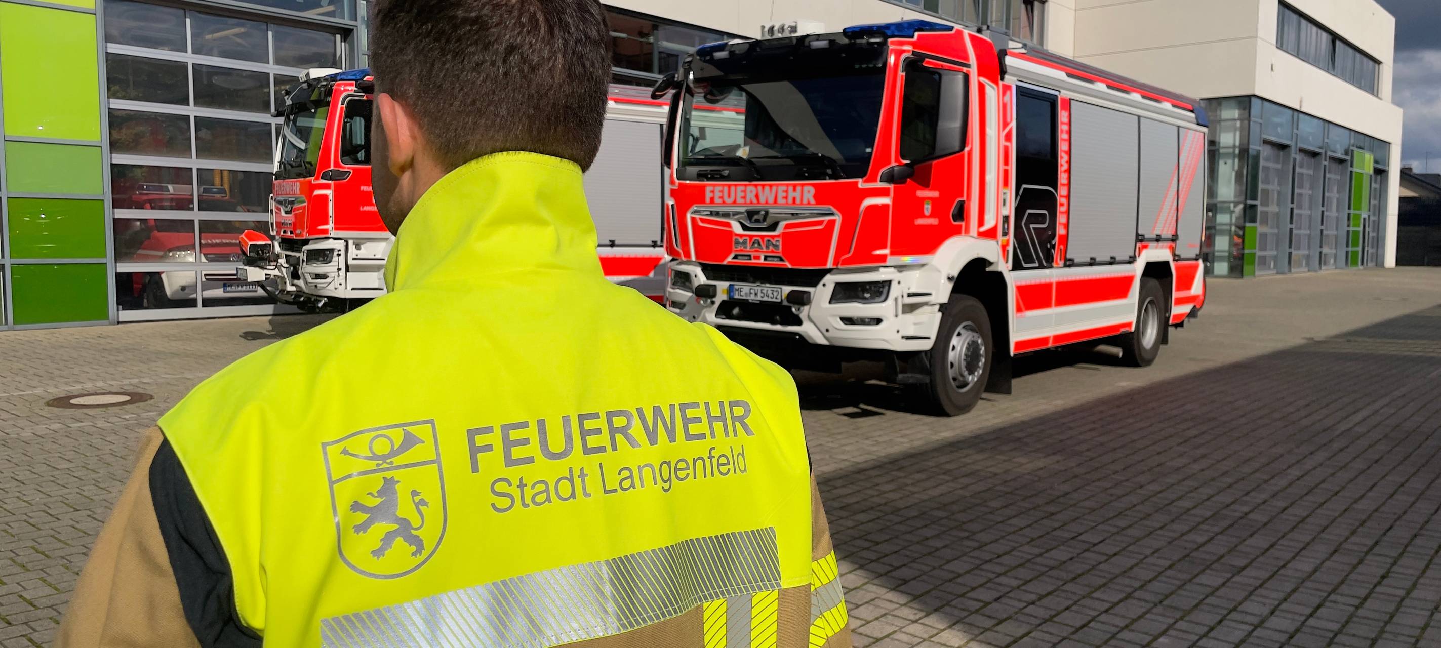 Neue Einsatzkleidung für Langenfelder Feuerwehr