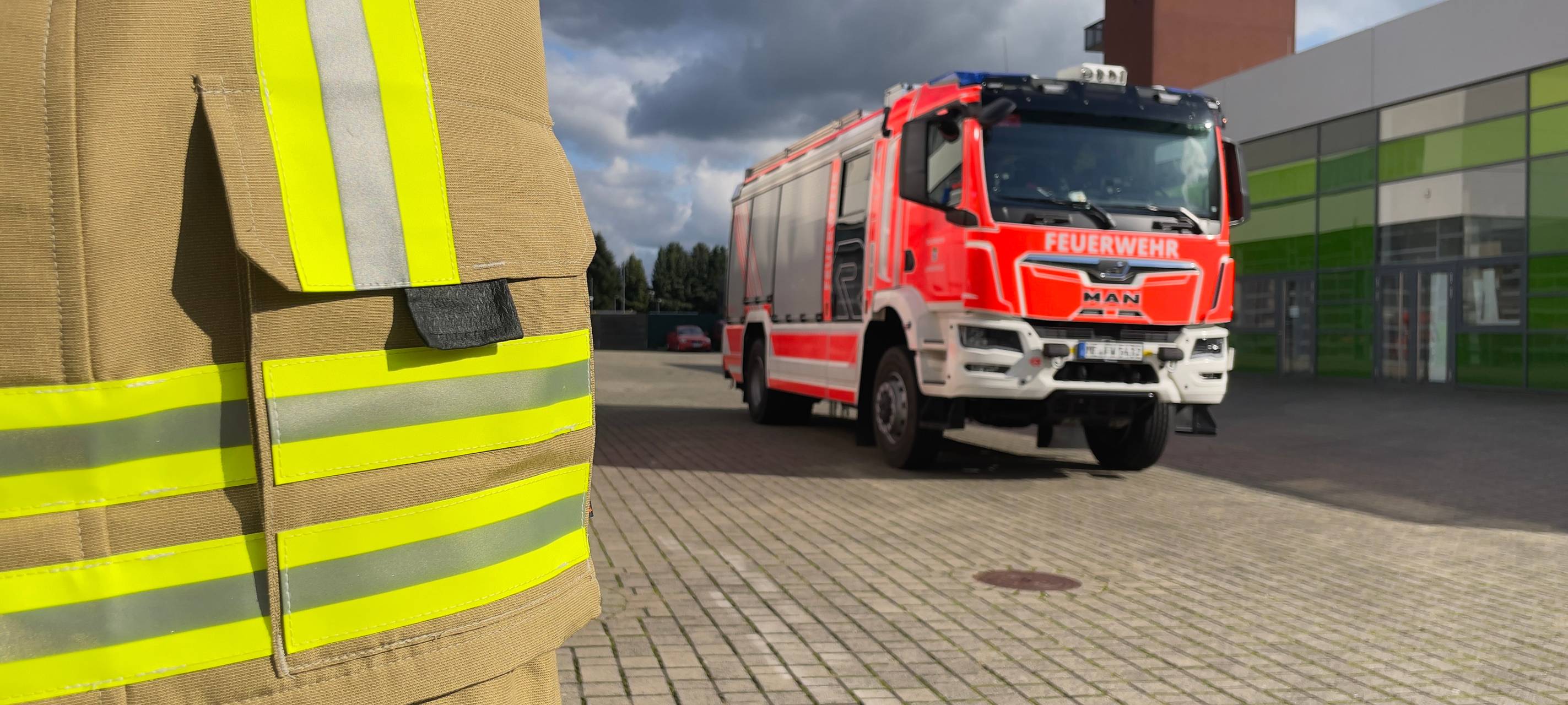 Neue Einsatzkleidung für Langenfelder Feuerwehr