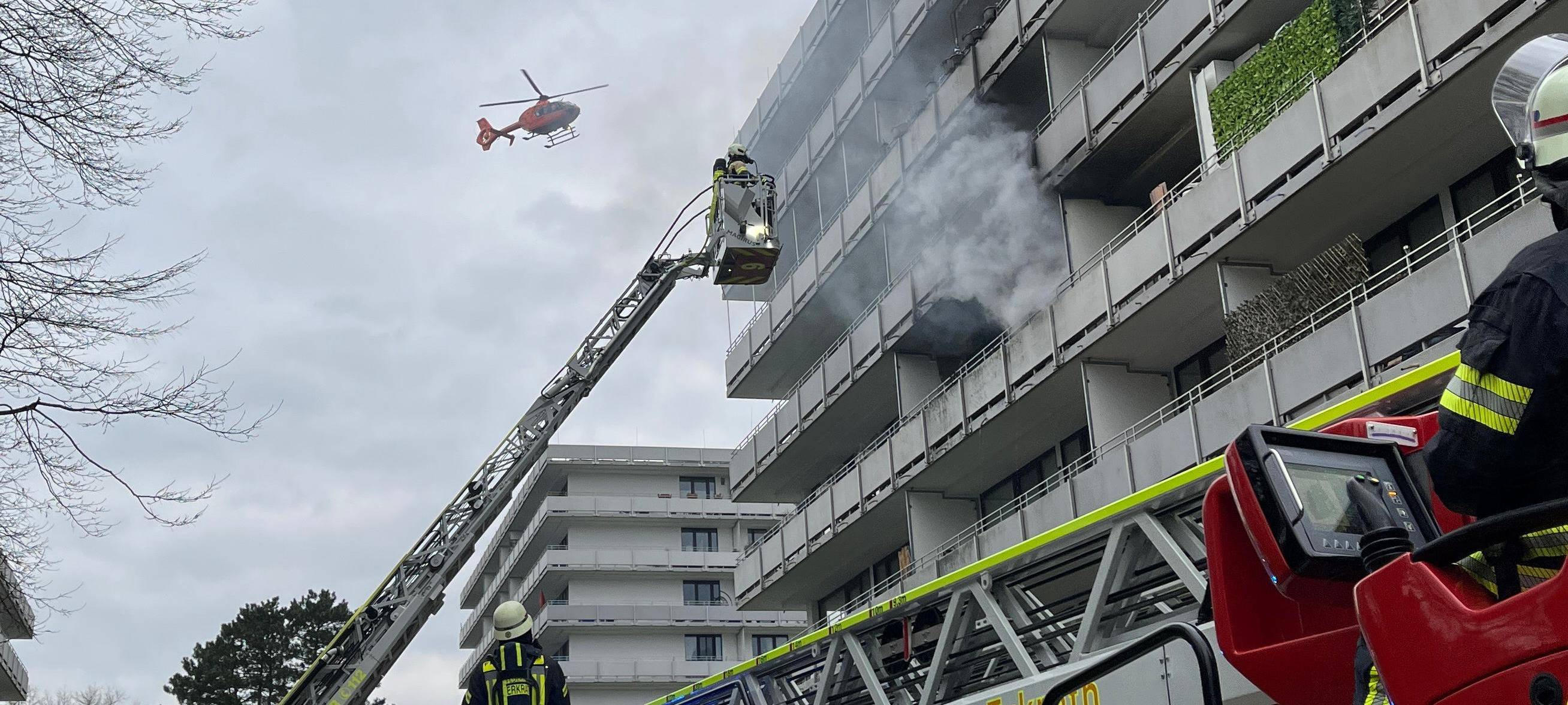 Wohnungsbrand mit Menschenrettung in Mettmann