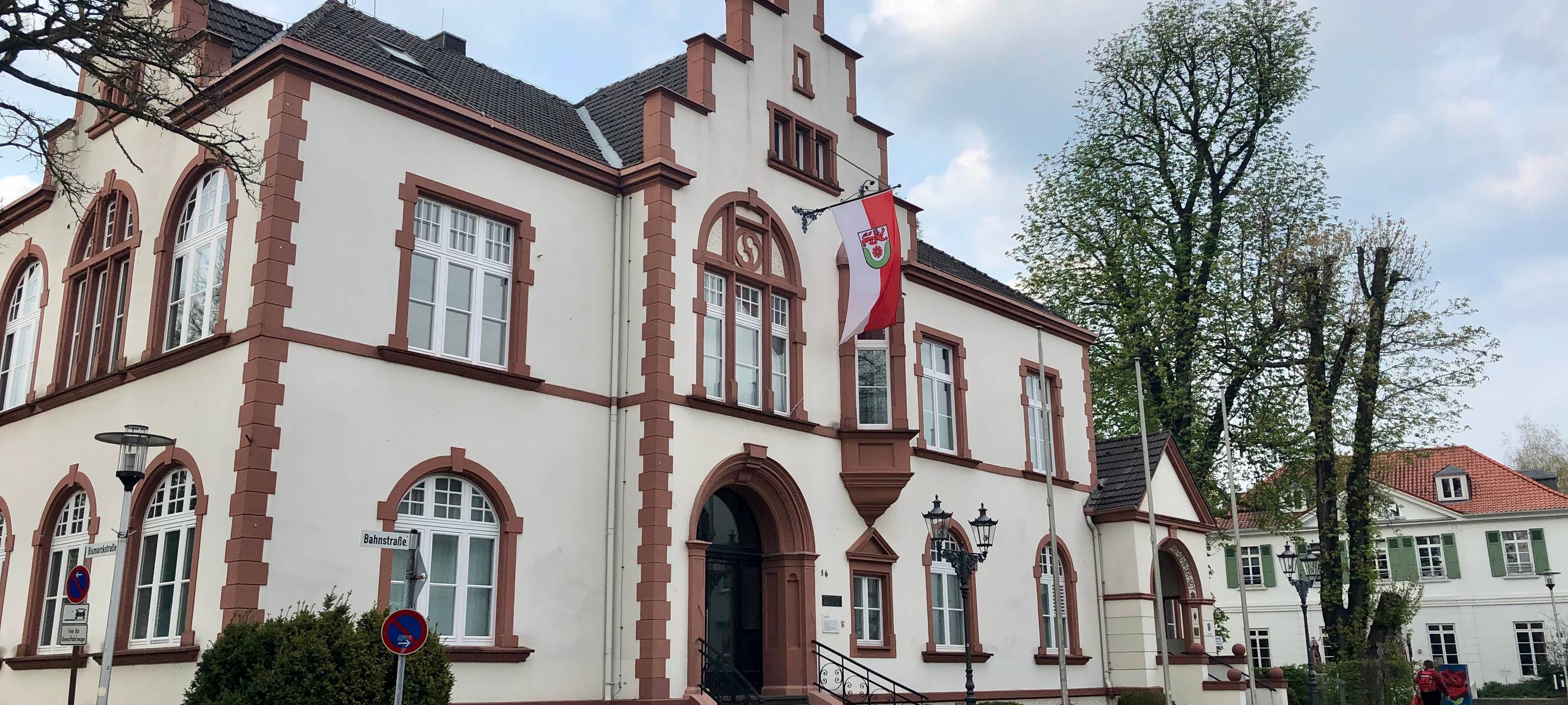 Erkrath: Parkplatz am Rathaus gesperrt