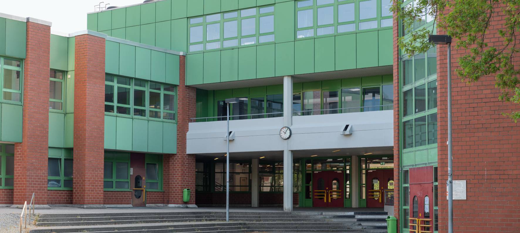 Nach Großbrand: Schulbusverkehr nach Düsseldorf läuft gut