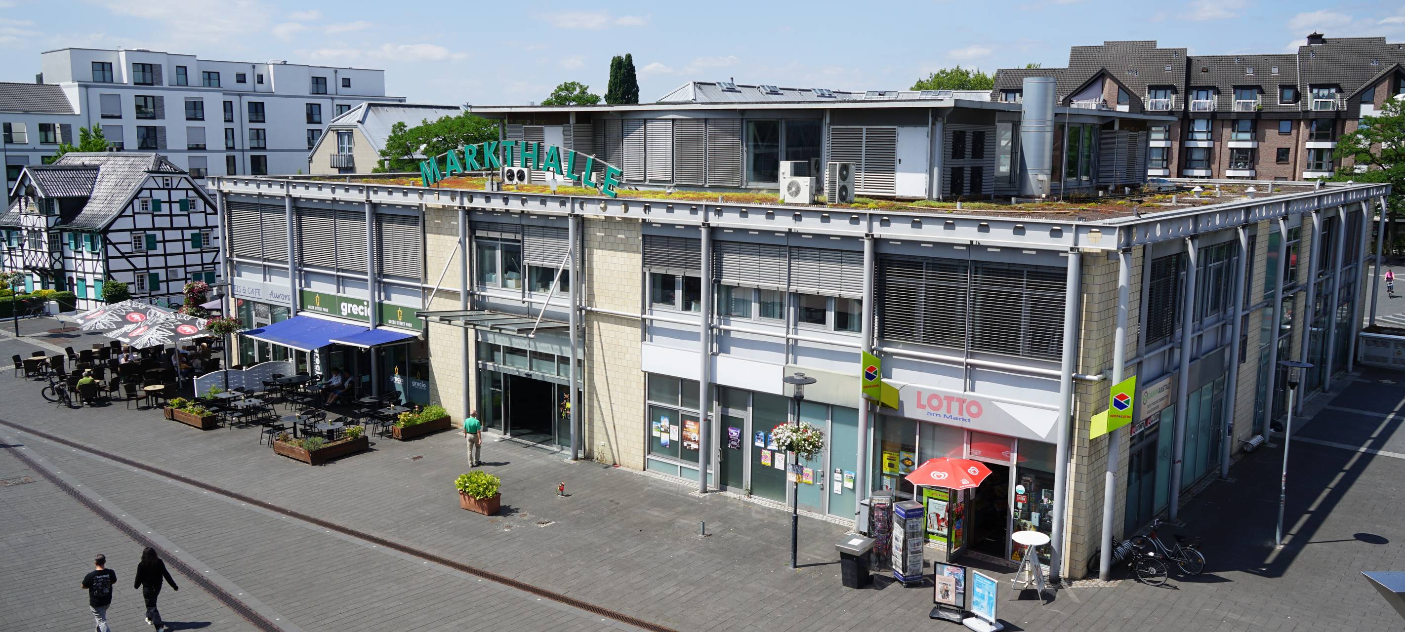 Langenfeld kauft Markthalle