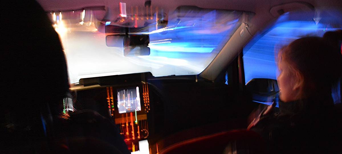 Taxifahrer bedroht, Taxi geklaut