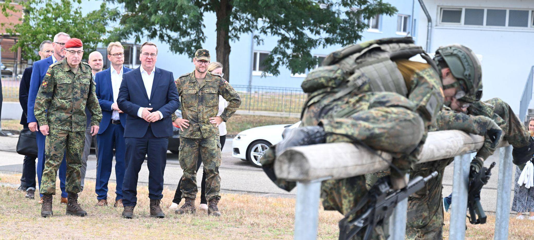 Pistorius und Breuer besuchen Luftwaffe