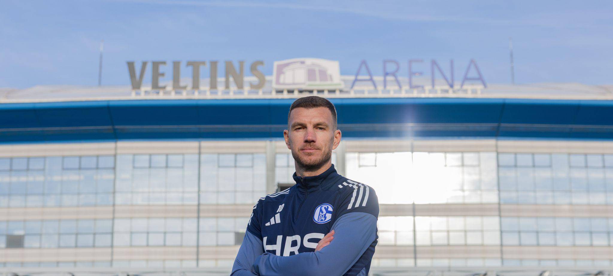 Schalke 04 - Edin Dzeko