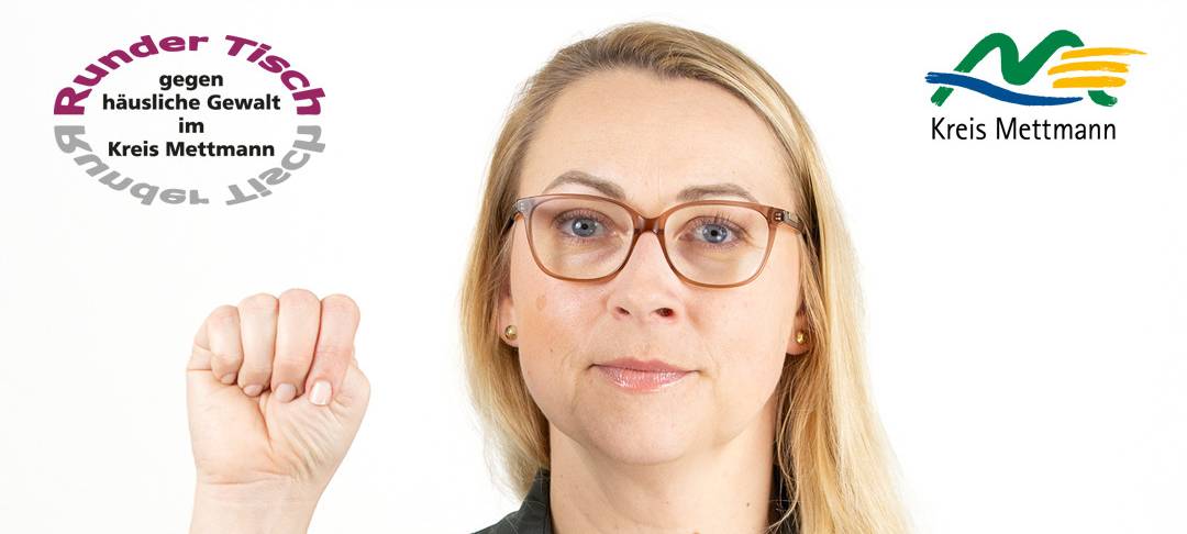 Plakat-Kampagne SOS-Handzeichen