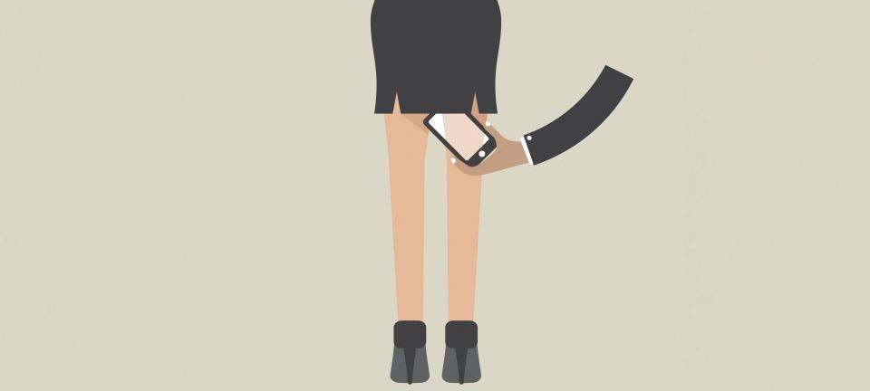 Upskirting in Monheimer Schwimmbad