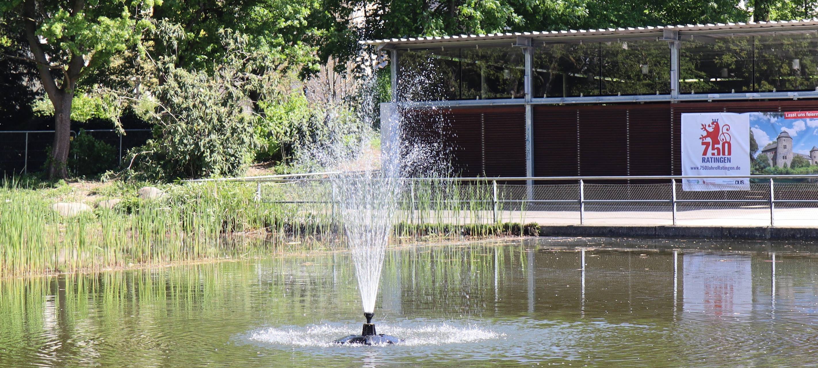 Zum Jubiläum: Fontäne am Stadthallenteich