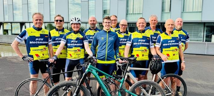 Die Radsportgruppe des PSV Mettmann freute sich über die Auszeichnung.