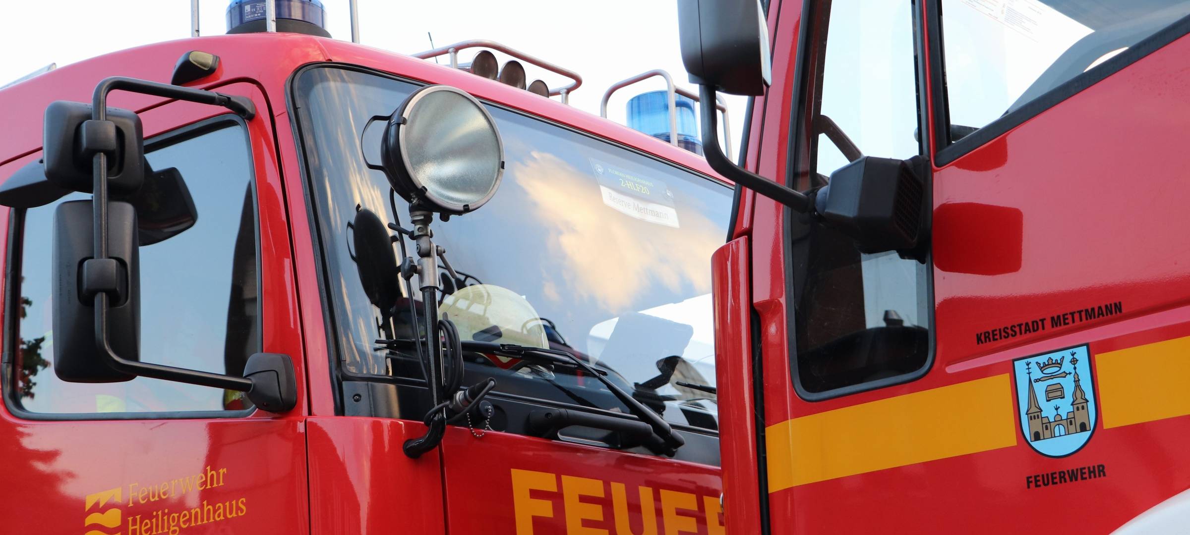 Verkehrsbehinderungen wegen des Brandes im alten Wülfrather Bahnhof