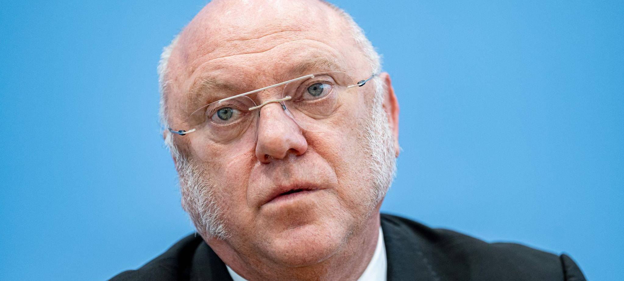 Ulrich Schneider