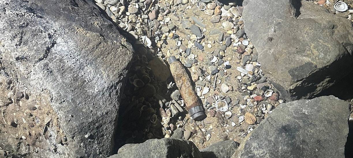 Niedrigwasser in Monheim: Fundstücke besser liegen lassen