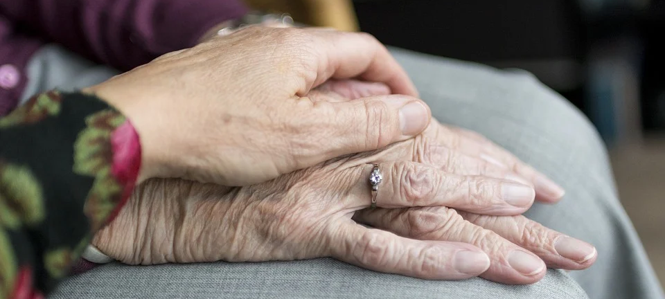 Landesprogramm hilft bei Vereinbarkeit von Pflege und Beruf