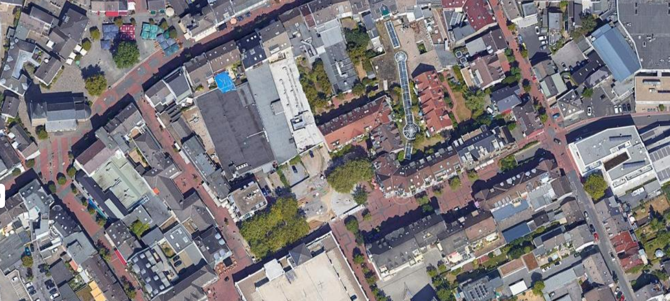 Hilden: Wer hat die Pollerschlüssel für den Warrington Platz?